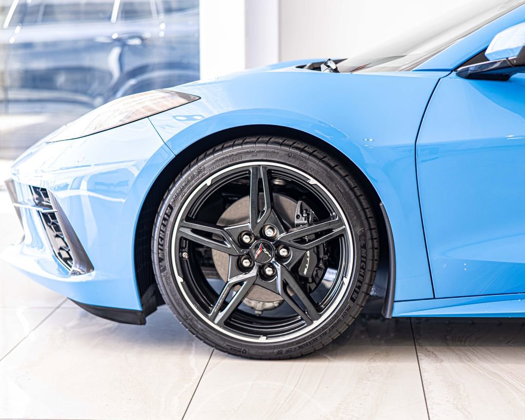 Used 2021 Chevrolet Corvette Stingray Convertible w/ 1LT image 10