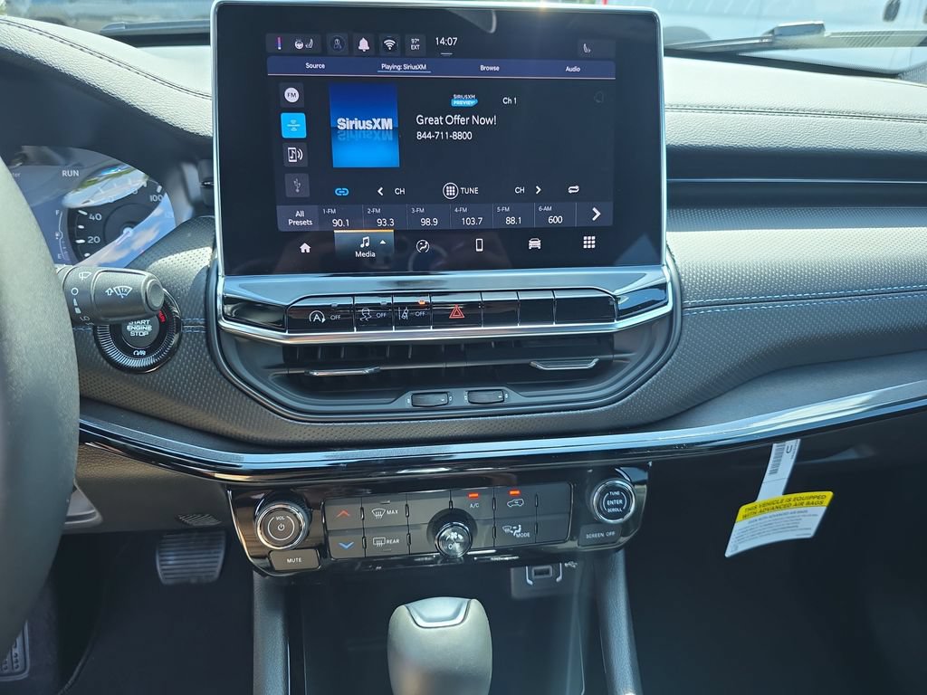 New 2026 Jeep Compass Latitude AWD/4WD image 21