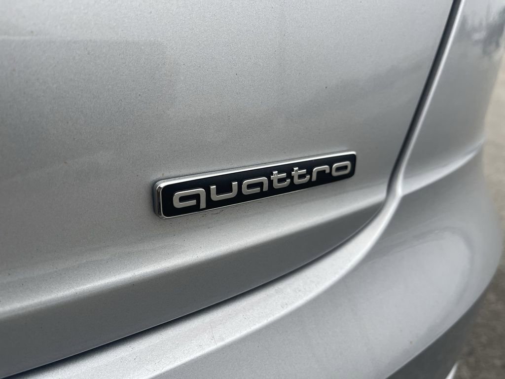 Used 2022 Audi Q8 Premium Plus image 13