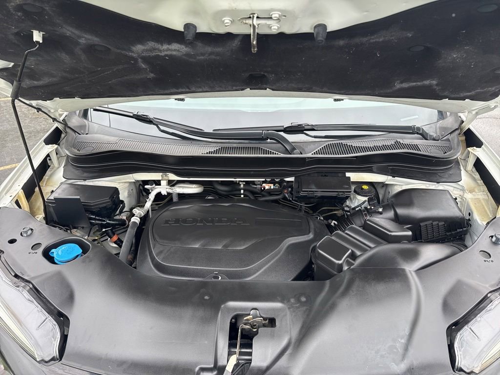 Certified 2022 Honda Pilot Sport image 17