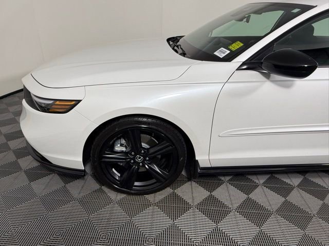 Used 2024 Honda Accord Sport image 12