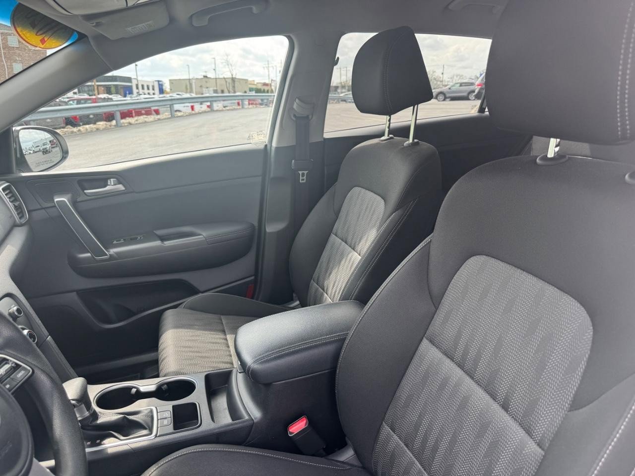 Used 2020 Kia Sportage LX image 20