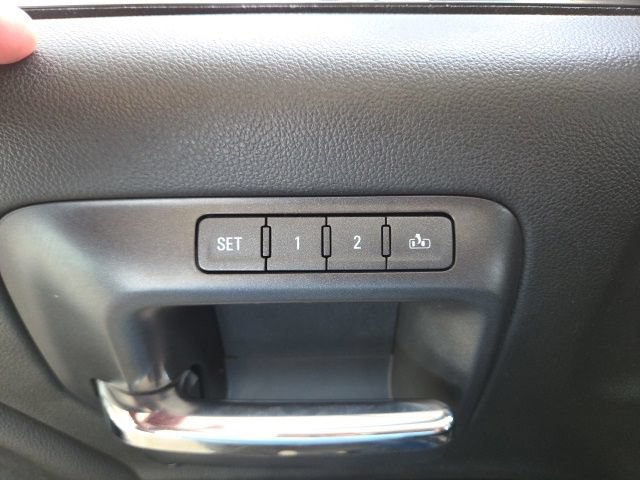 Used 2018 Chevrolet Silverado 2500 High Country AWD/4WD image 14