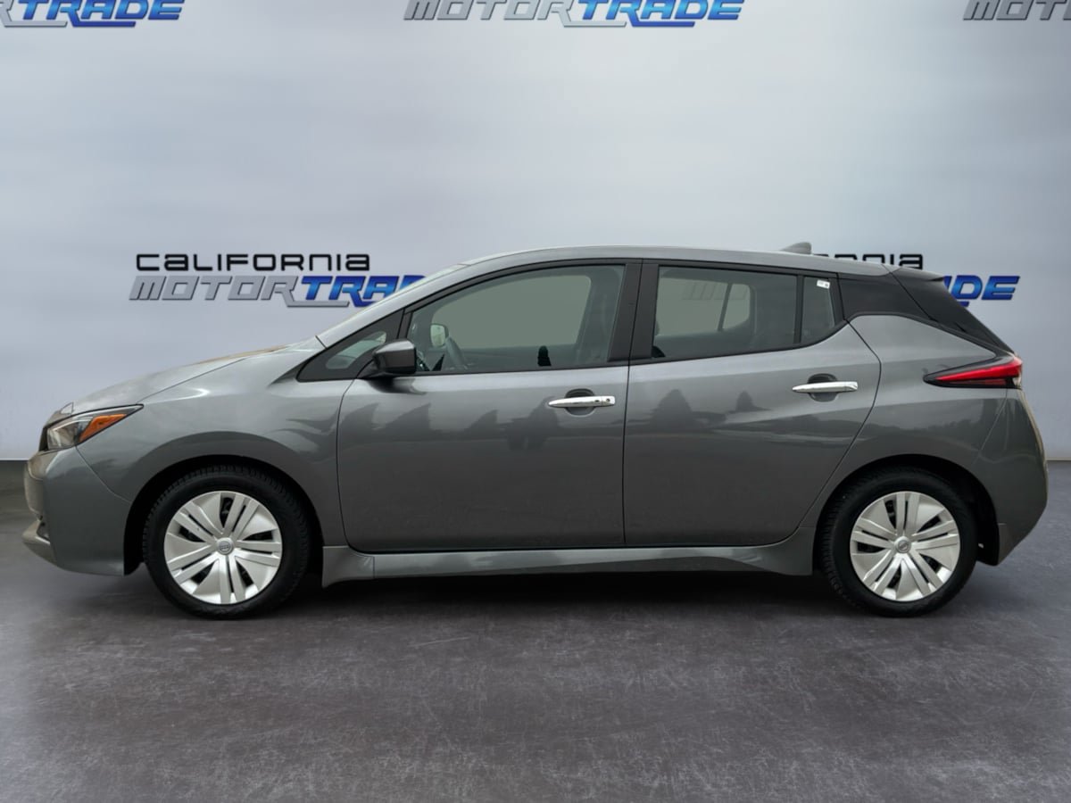 Used 2024 Nissan Leaf S FWD image 8