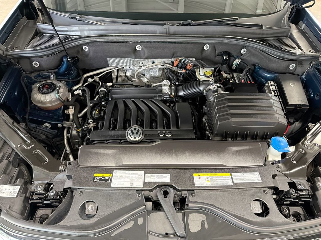 Used 2022 Volkswagen Atlas SEL R-Line AWD/4WD image 36