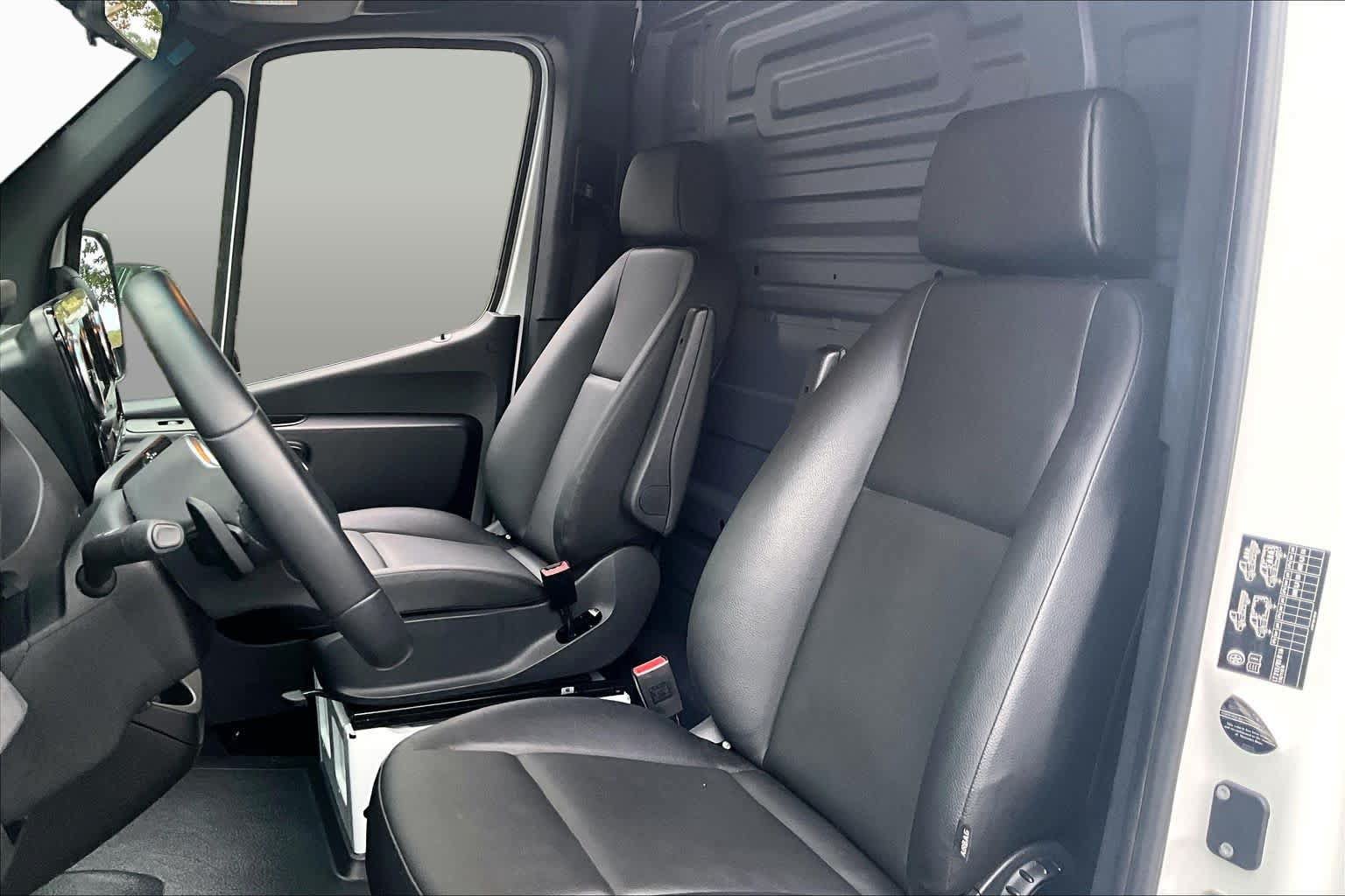 Certified 2024 Mercedes-Benz Sprinter 3500 w/ Parking Package image 7