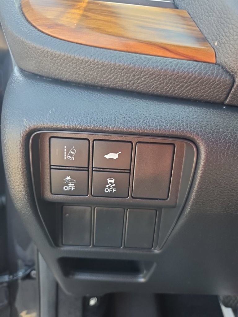 Used 2017 Honda CR-V Touring image 14