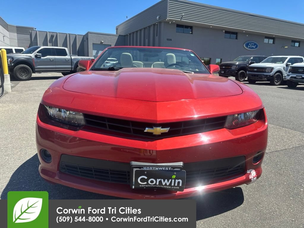 Used 2015 Chevrolet Camaro LT RWD image 6