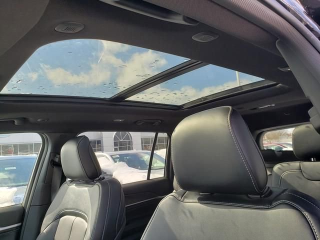 New 2026 Jeep Grand Cherokee L Limited image 7