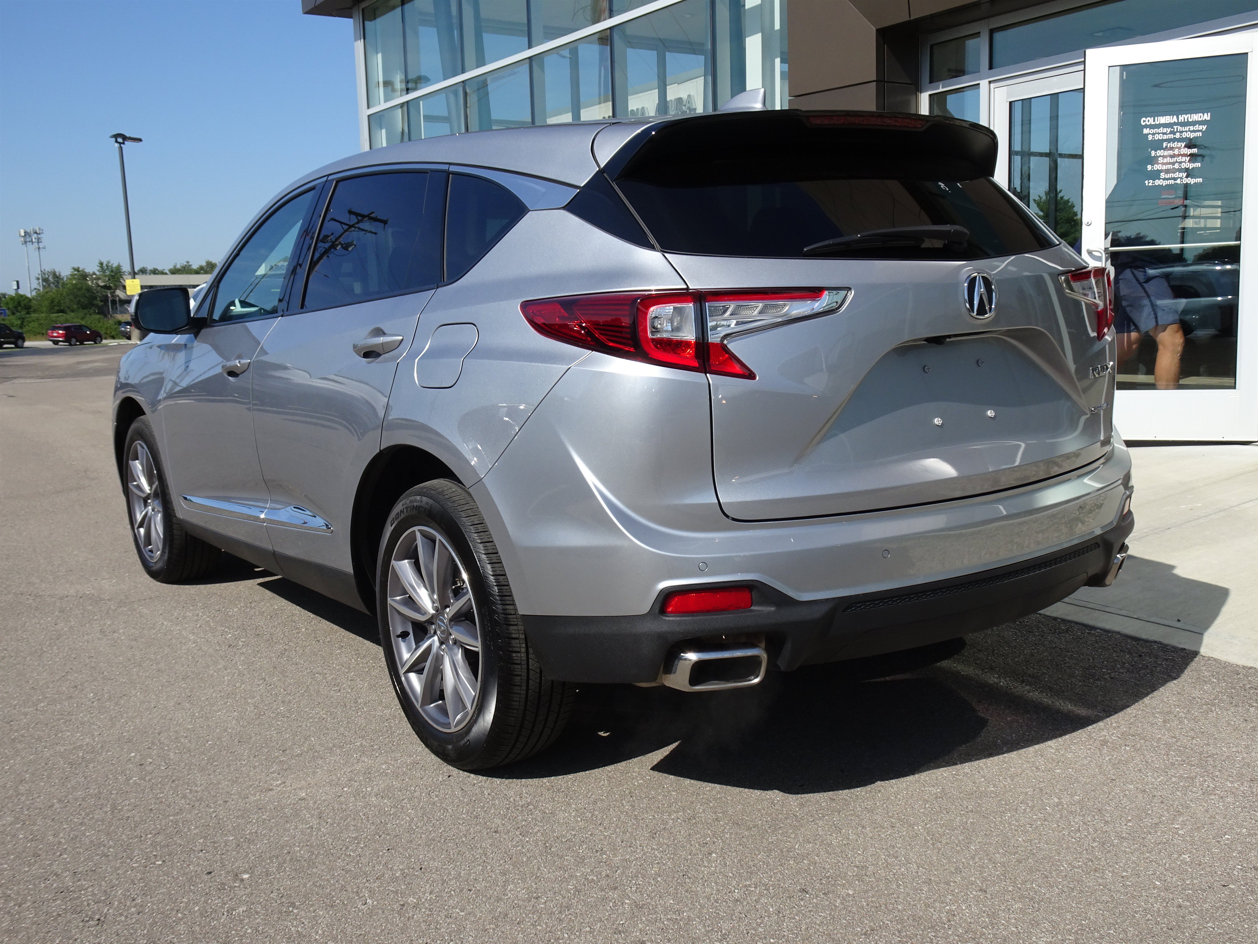 Used 2024 Acura RDX w/ Technology Package AWD/4WD image 3
