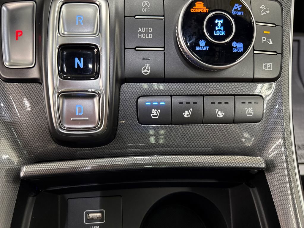 Used 2023 Hyundai Santa Fe Calligraphy image 43