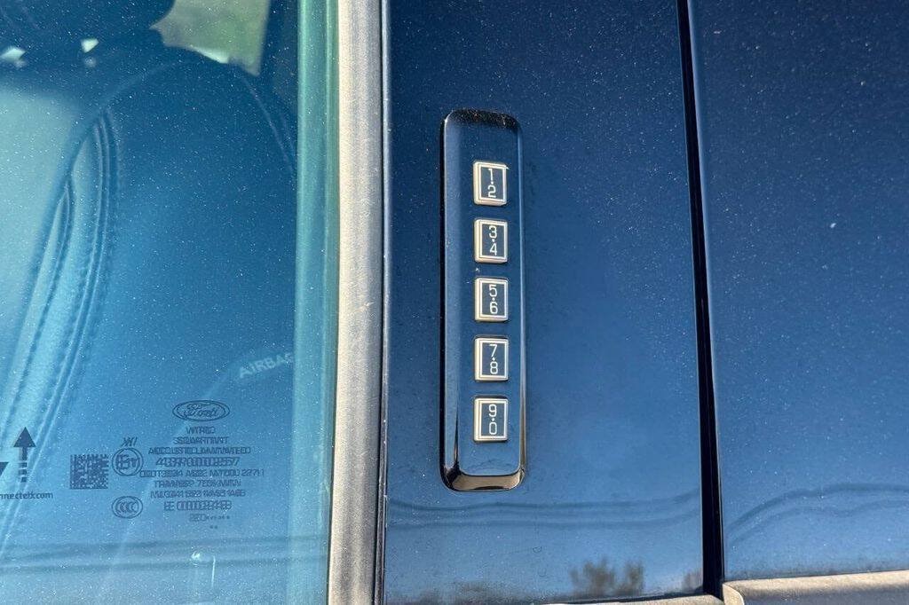 Used 2021 Ford F350 Lariat w/ Chrome Package AWD/4WD image 21