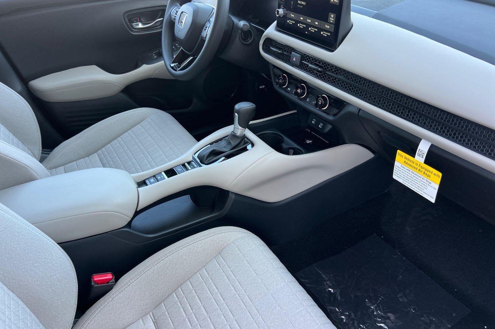 New 2026 Honda HR-V LX image 18