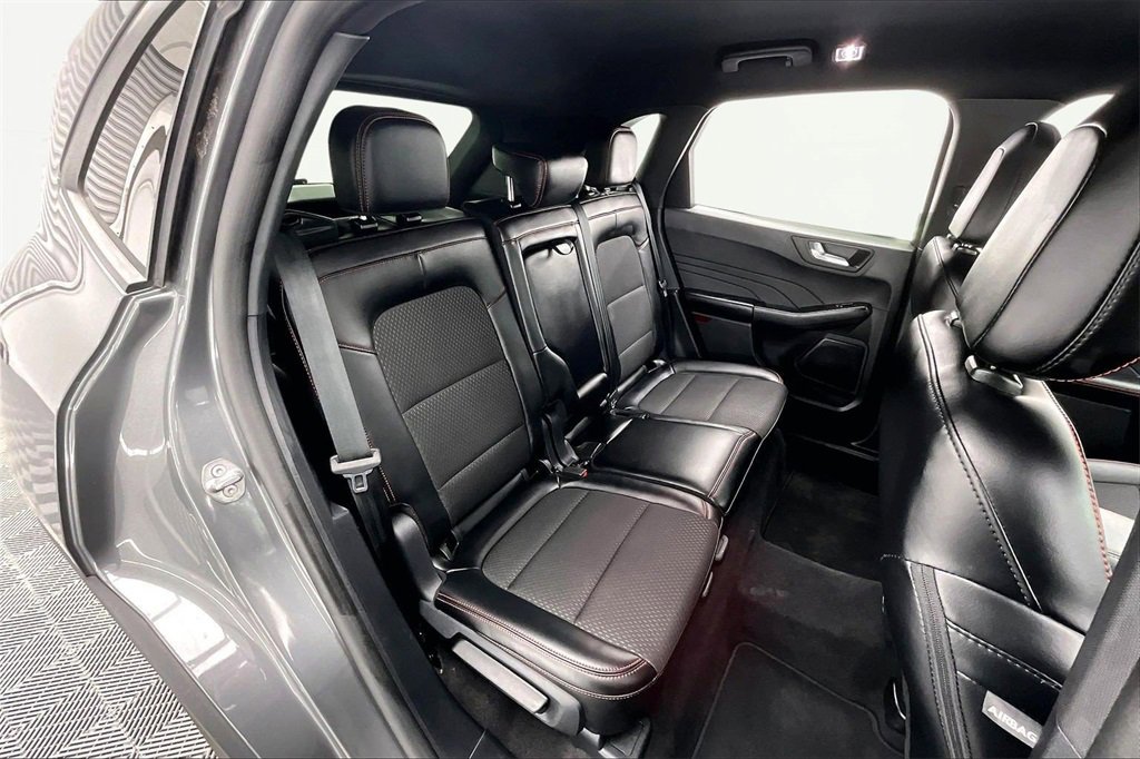 Used 2025 Ford Escape ST-Line image 27