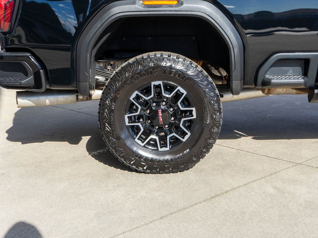 Used 2025 GMC Sierra 2500 AT4X image 38