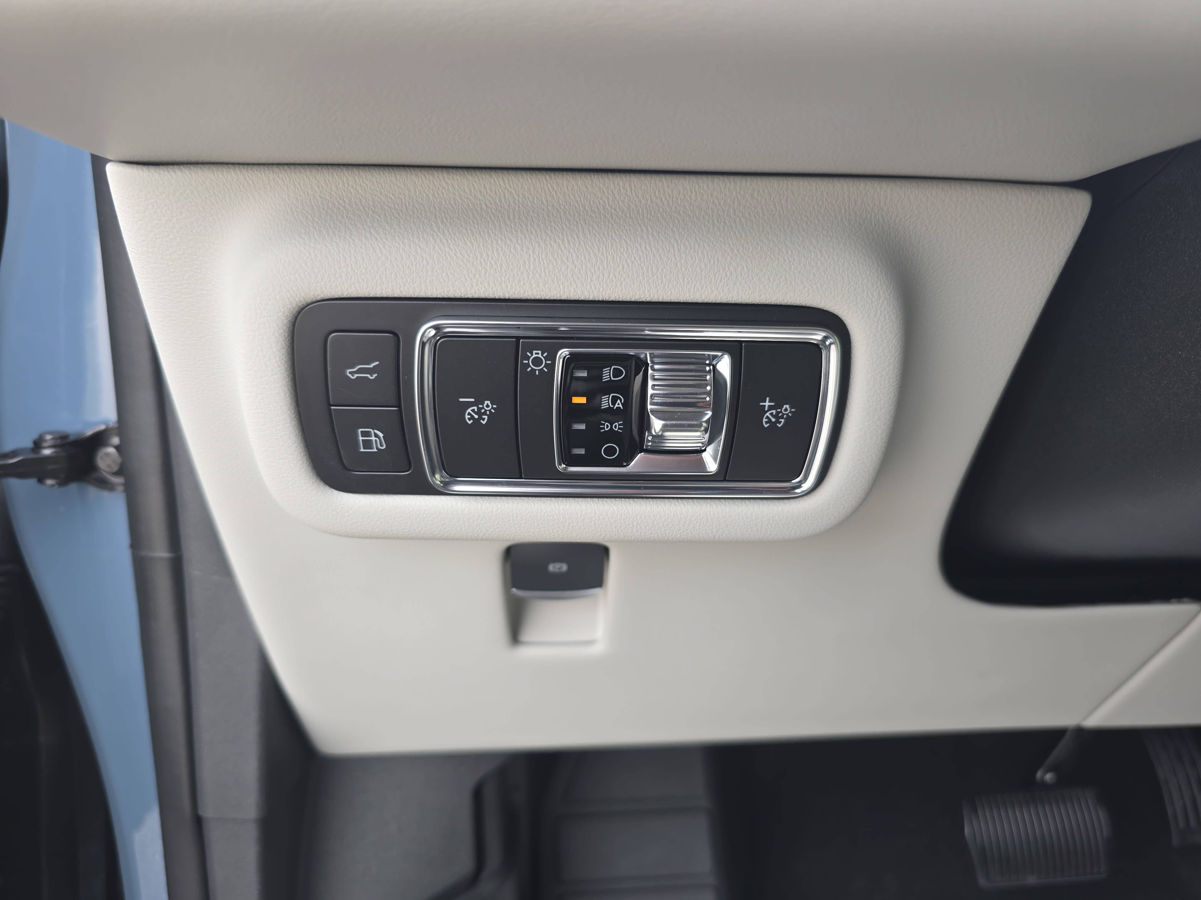 New 2026 Lincoln Nautilus Premier w/ Equipment Group 102A AWD/4WD image 26