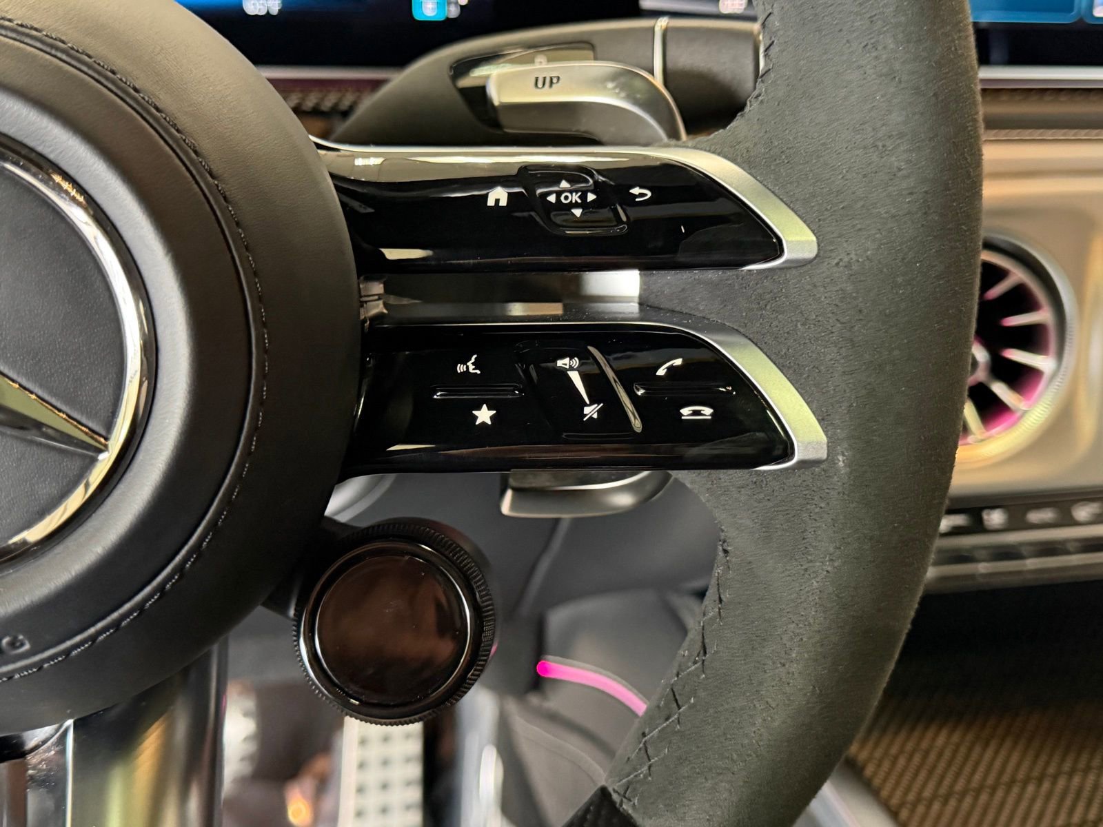 Certified 2025 Mercedes-Benz G 63 AMG 4MATIC image 23