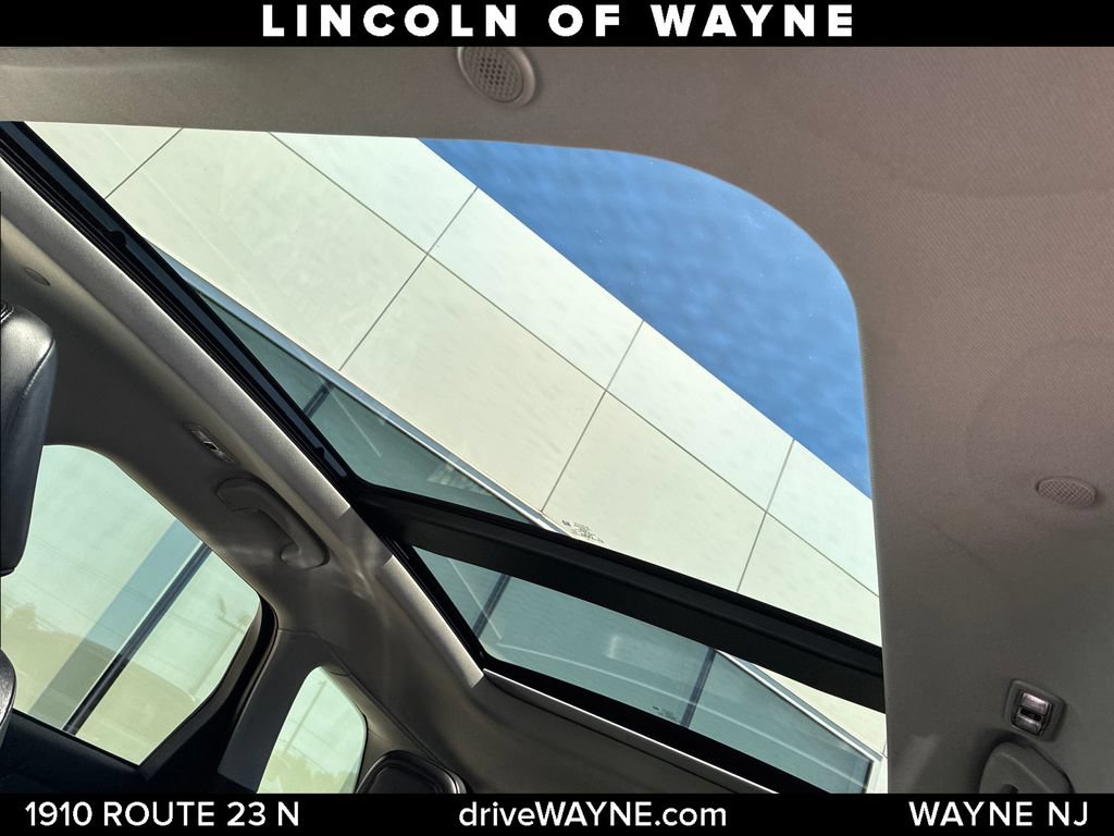 Certified 2022 Lincoln Corsair Reserve w/ Equipment Group 201A AWD/4WD image 15