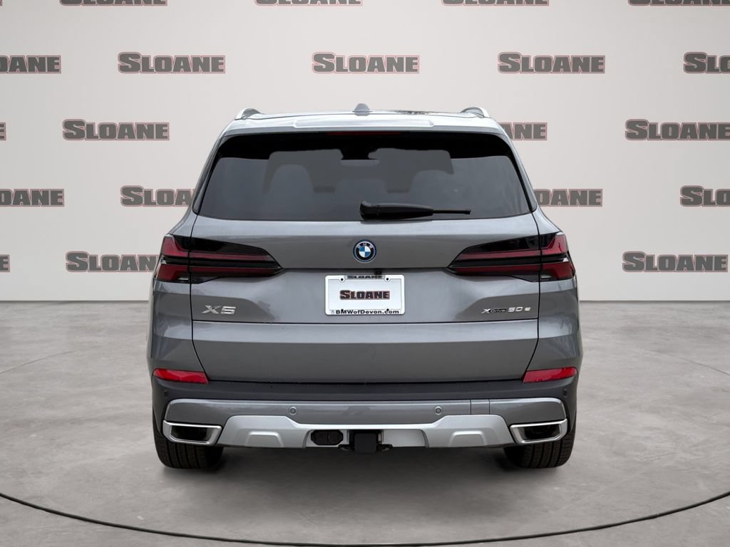 New 2026 BMW X5 xDrive50e w/ Climate Comfort Package AWD/4WD image 4