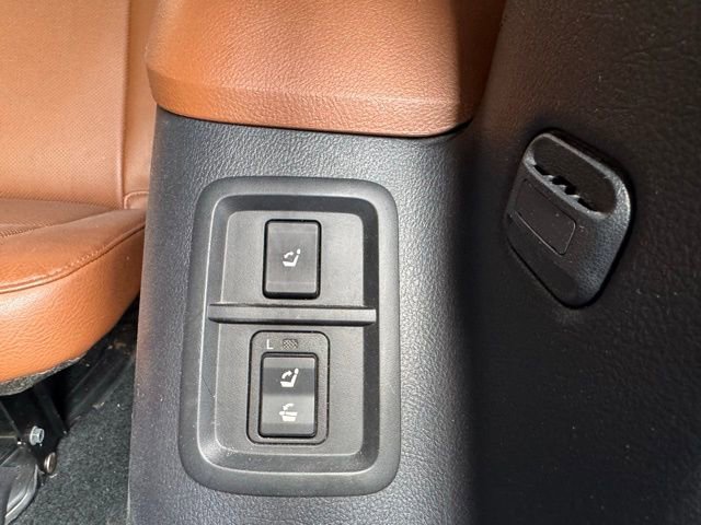 Used 2018 Toyota Sequoia Platinum image 17