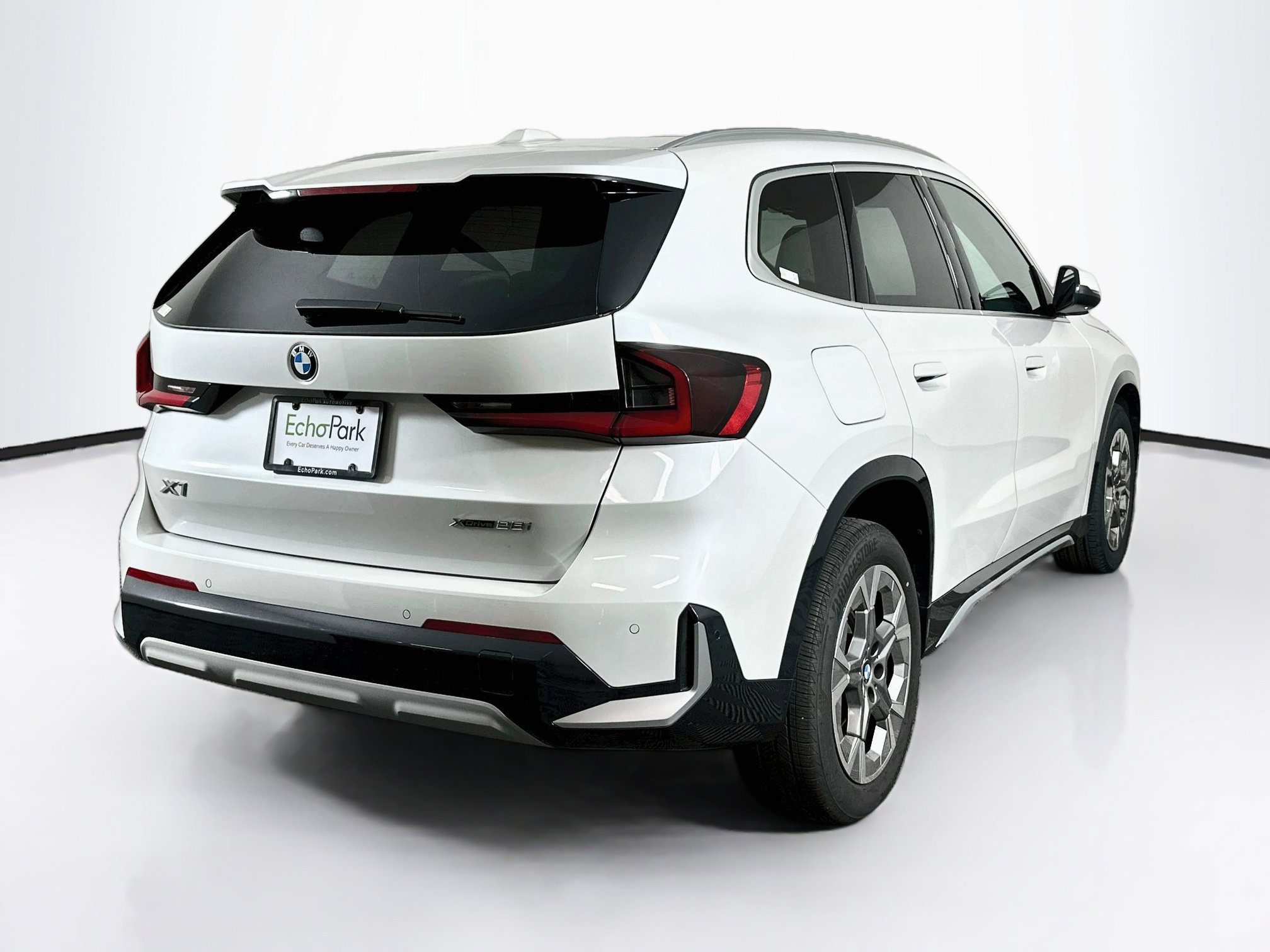 Used 2026 BMW X1 xDrive28i AWD/4WD image 9