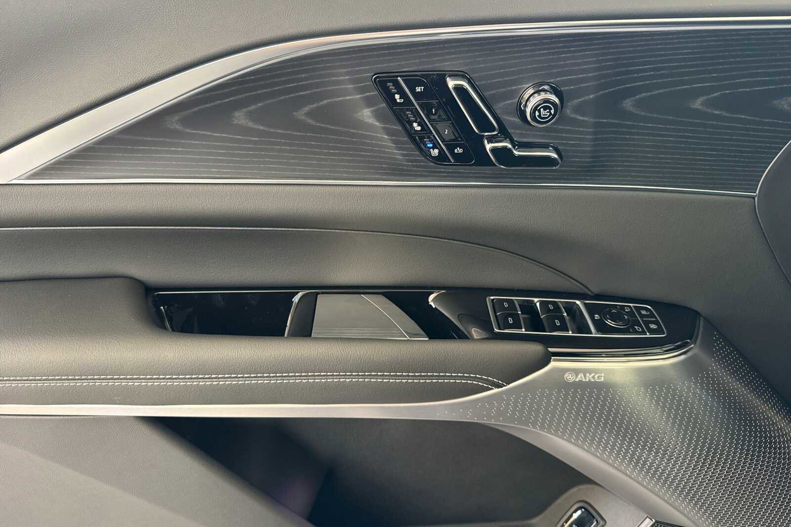 New 2026 Cadillac Lyriq Signature Sport w/ LPO, Floor Liner Package image 11