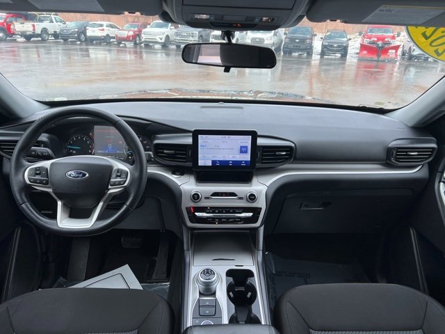 Used 2024 Ford Explorer XLT image 19