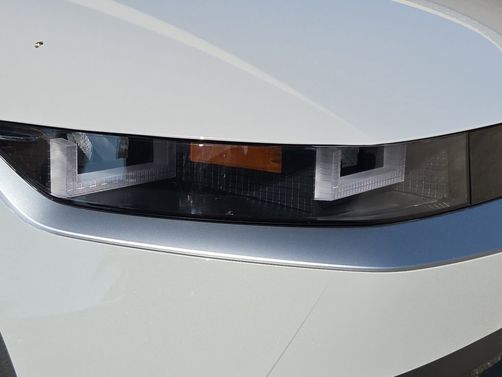 New 2026 Hyundai Ioniq 5 SE RWD image 4