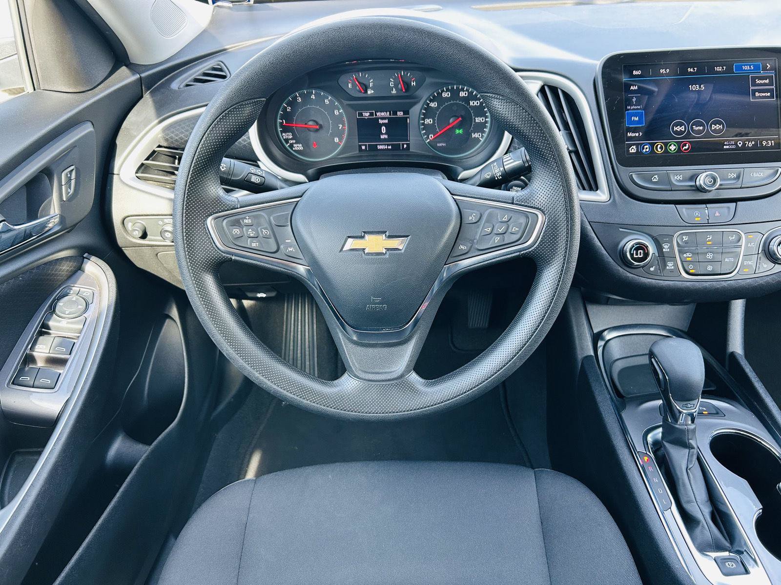 Used 2024 Chevrolet Malibu LT FWD image 12