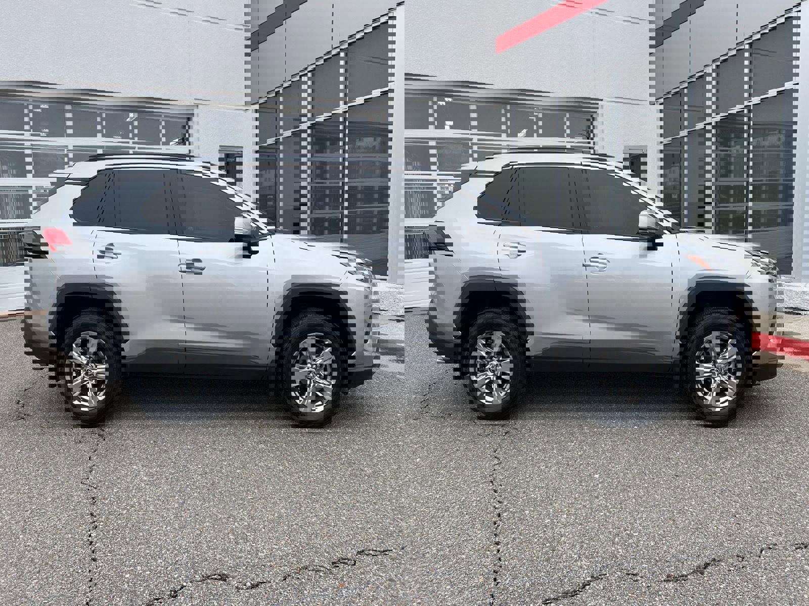 Used 2023 Toyota RAV4 XLE w/ Convenience Package image 10