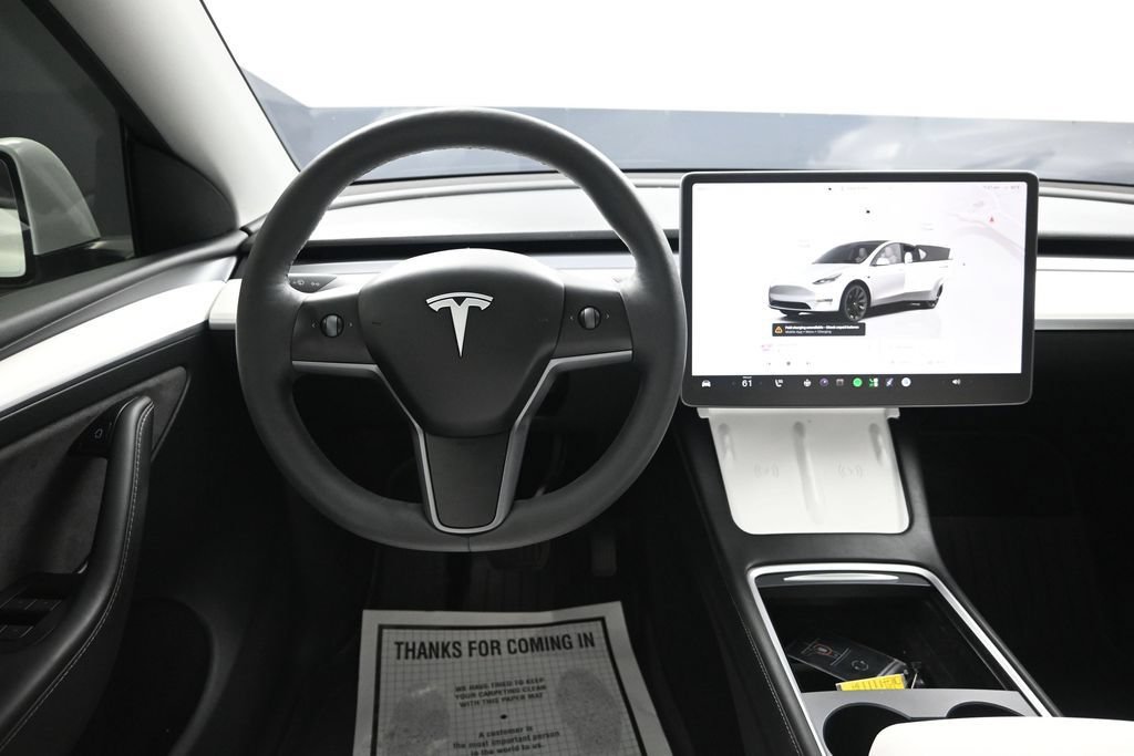 Used 2023 Tesla Model Y Long Range AWD/4WD image 28