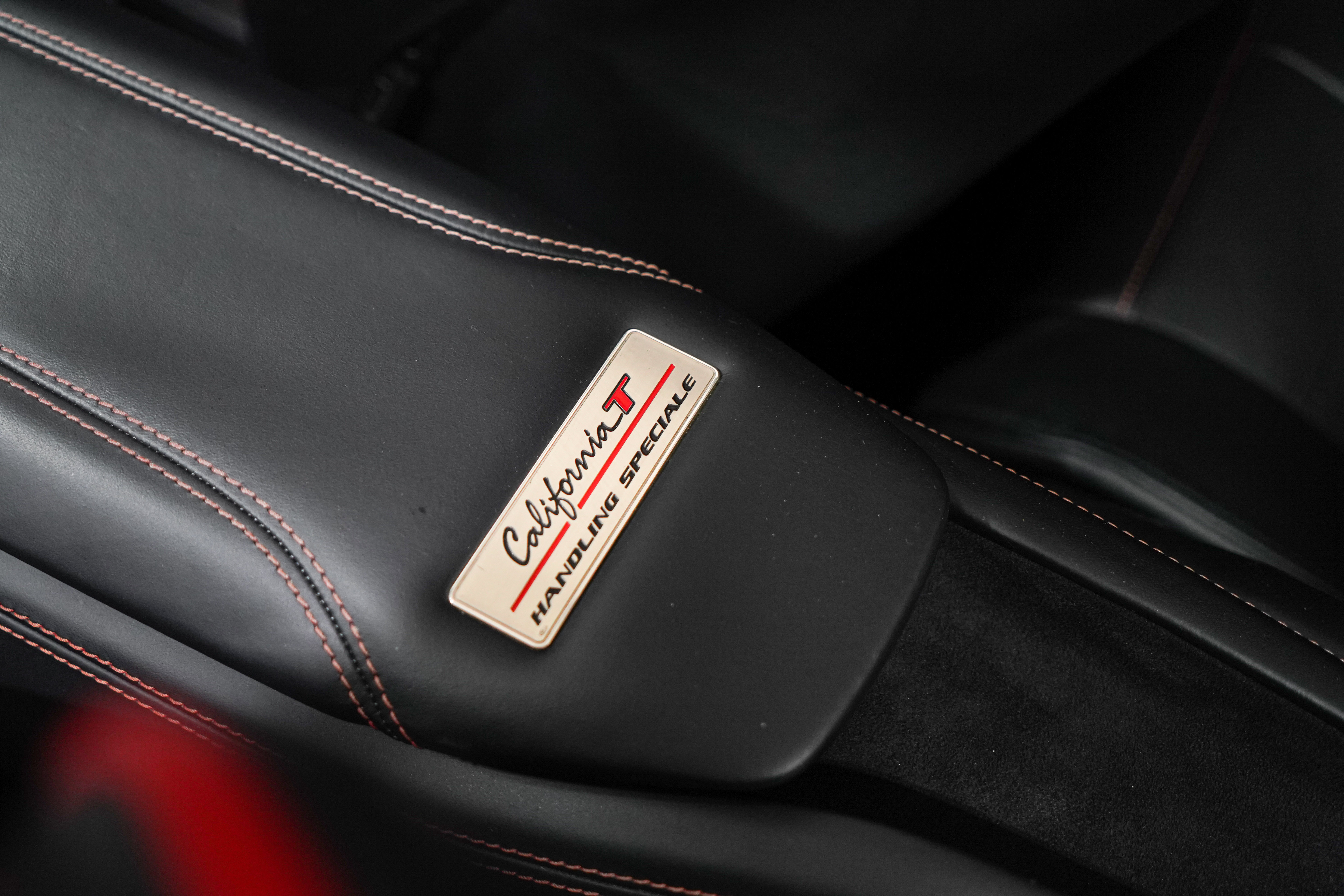 Used 2016 Ferrari California T RWD image 19