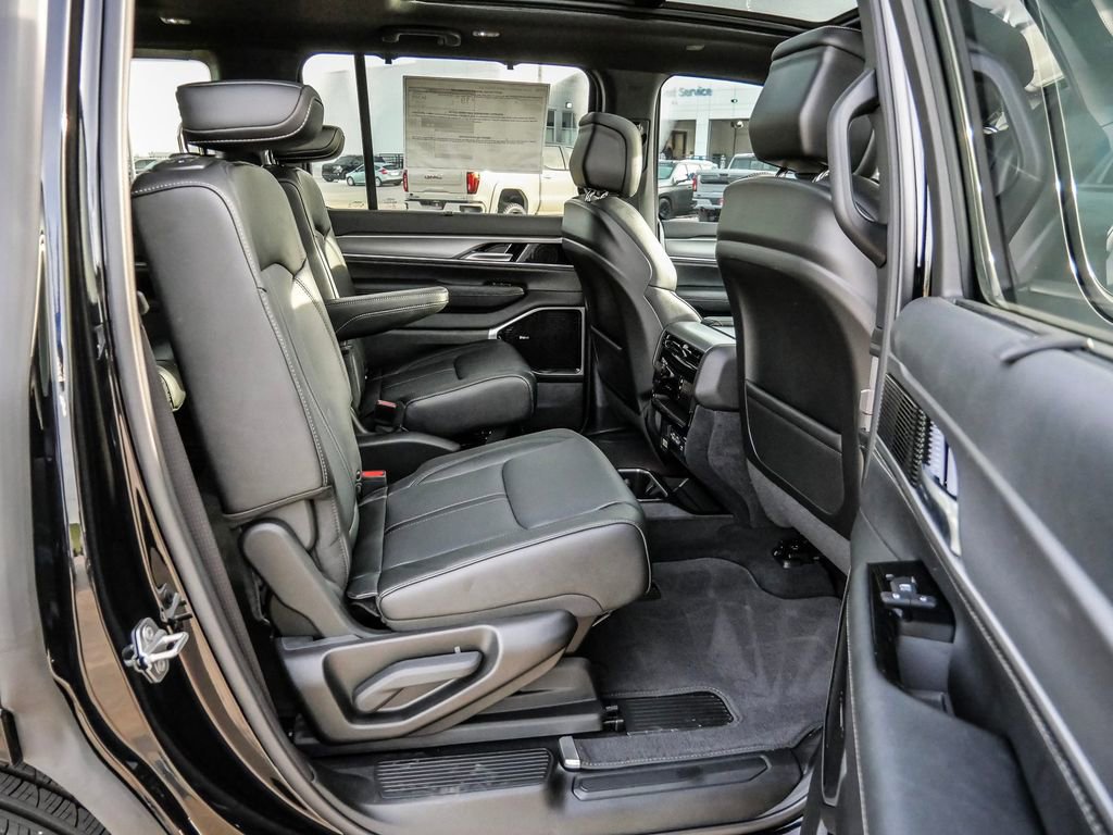 New 2026 Jeep Grand Wagoneer Limited image 22