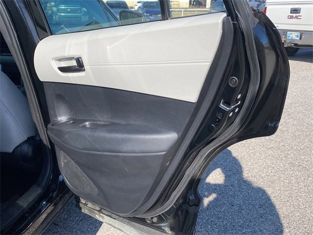 Used 2023 Toyota Corolla Cross L image 12