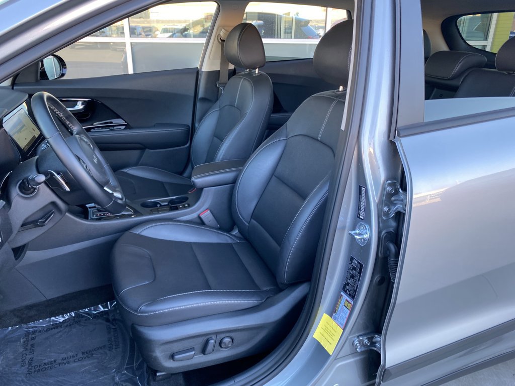 Used 2022 Kia Niro Touring Special Edition FWD image 13