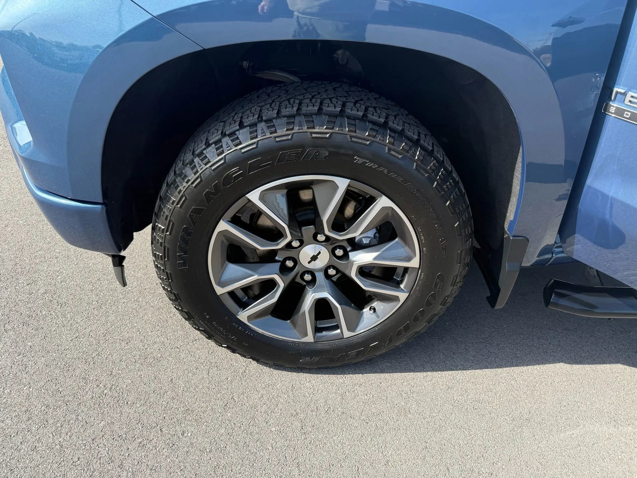 Used 2024 Chevrolet Silverado 1500 RST w/ Convenience Package II image 21