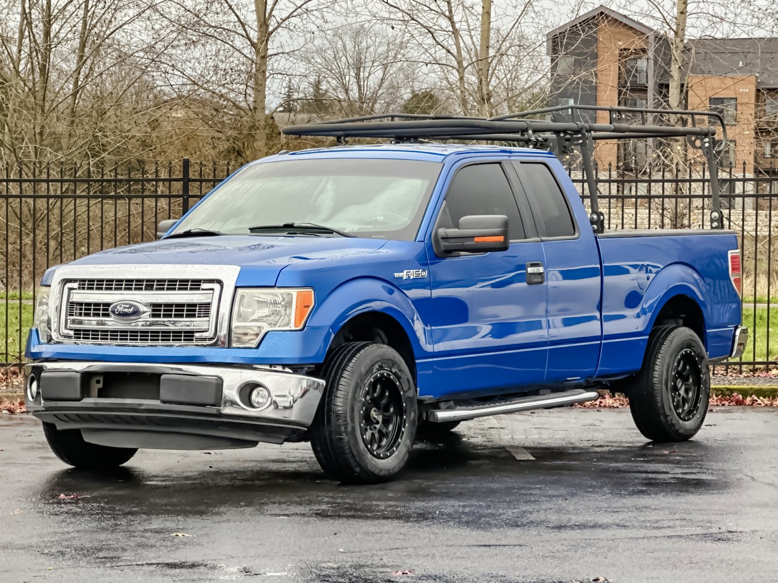 Used 2014 Ford F150 XLT w/ XLT Chrome Package image 8