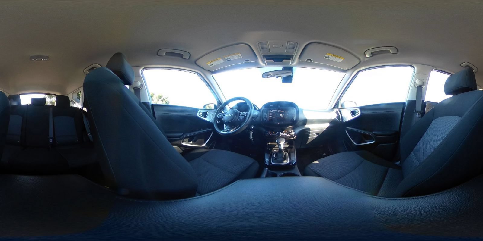 Used 2025 Kia Soul LX w/ LX Technology Package FWD image 77