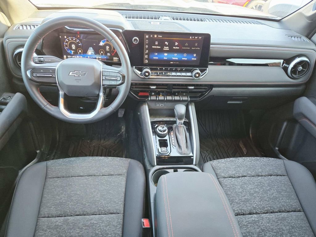 Used 2024 Chevrolet Colorado Z71 w/ Z71 Convenience Package 2 image 9