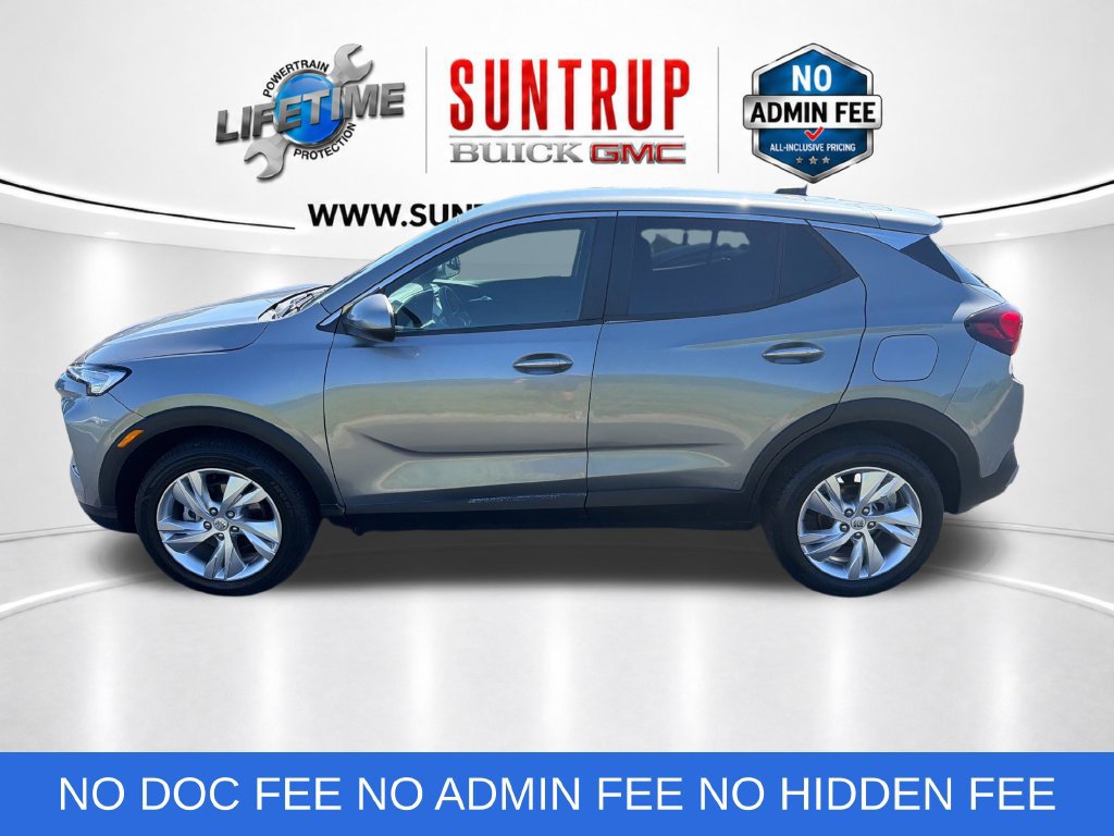 Used 2025 Buick Encore GX Preferred AWD/4WD image 2