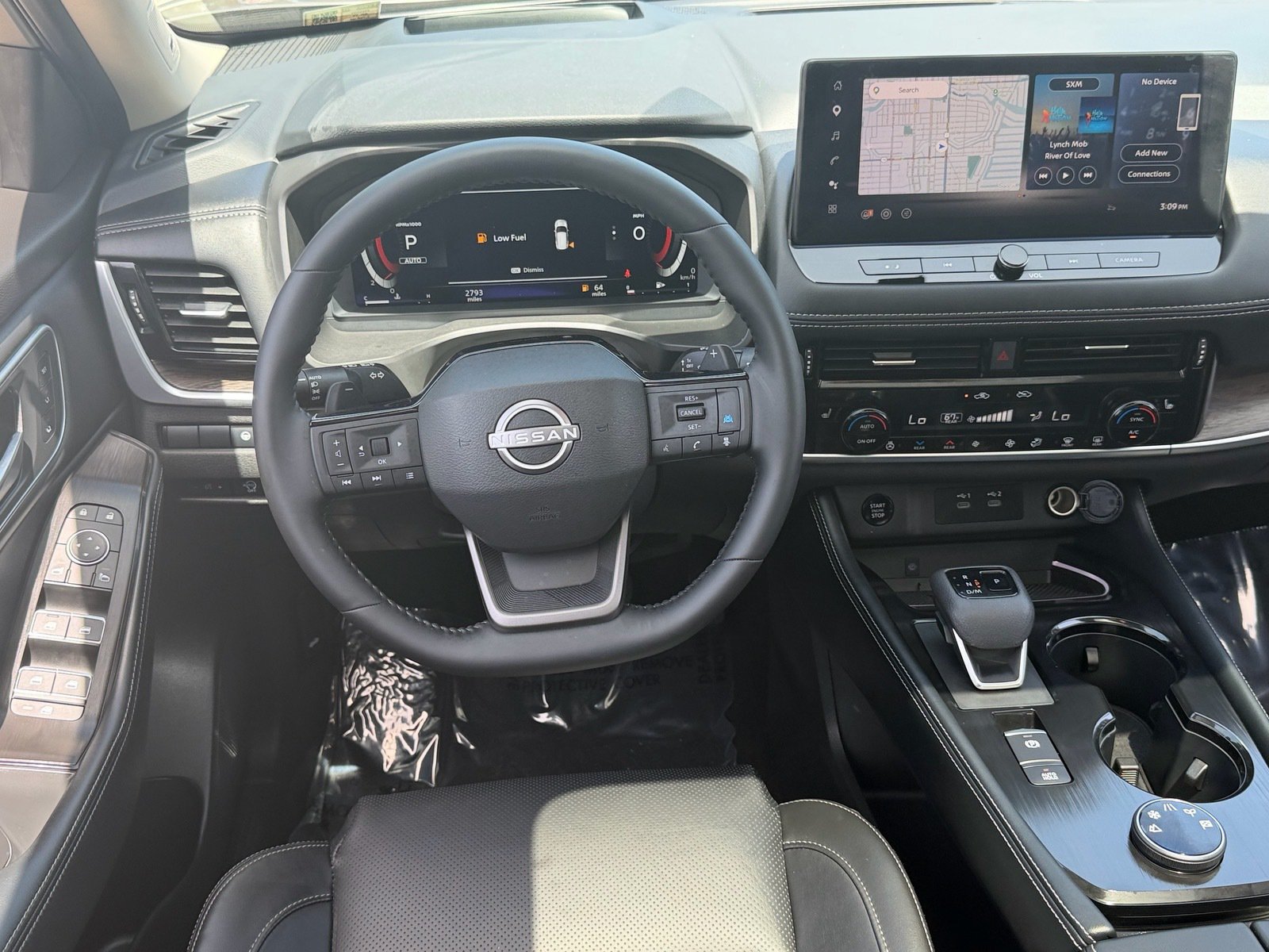Used 2026 Nissan Rogue Platinum w/ Platinum Premium Package AWD/4WD image 12