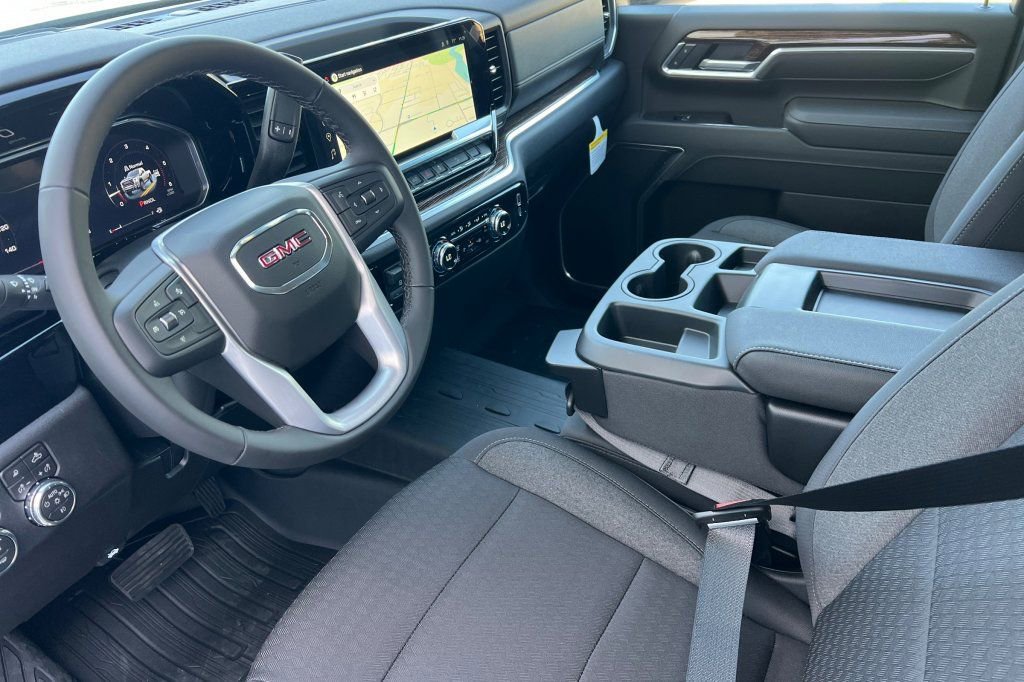 New 2026 GMC Sierra 2500 SLE AWD/4WD image 7
