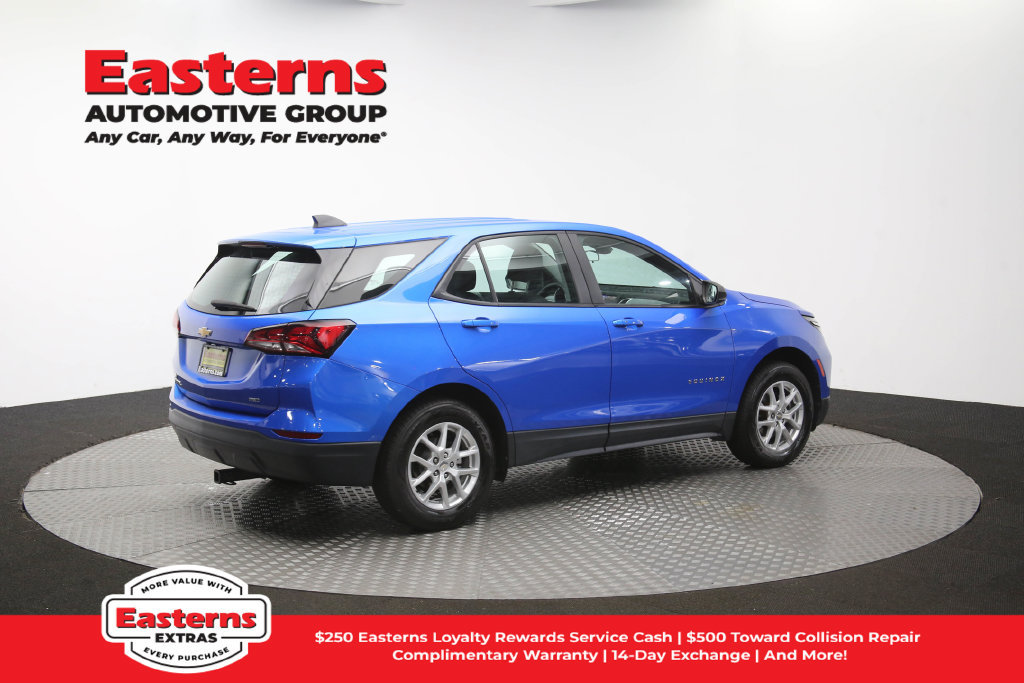 Used 2024 Chevrolet Equinox LS AWD/4WD image 42