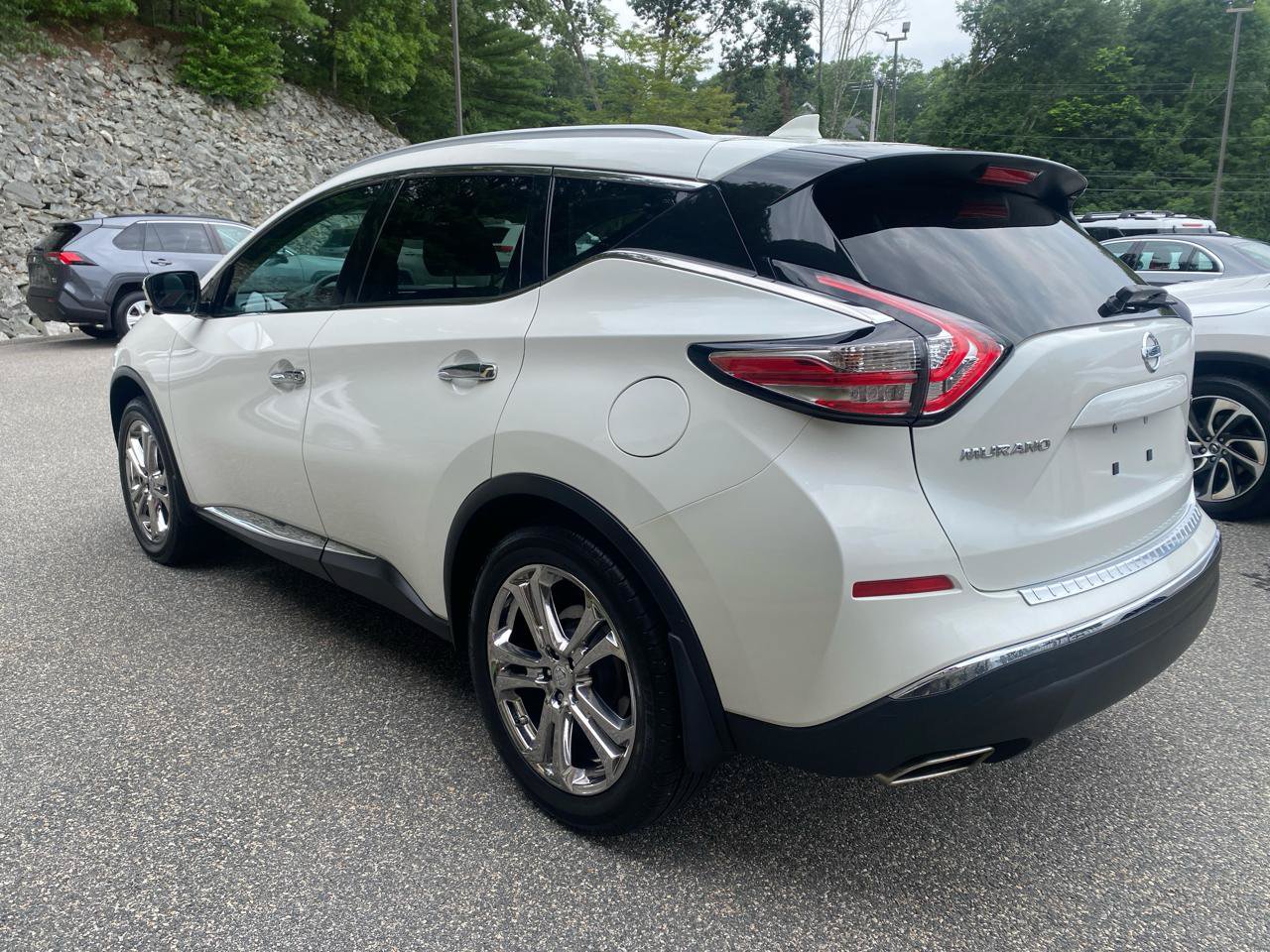 Used 2017 Nissan Murano Platinum w/ Platinum Technology Package AWD/4WD image 3