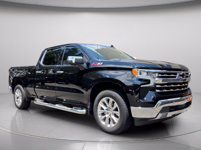 Used 2022 Chevrolet Silverado 1500 LTZ w/ LTZ Premium Package AWD/4WD image 4