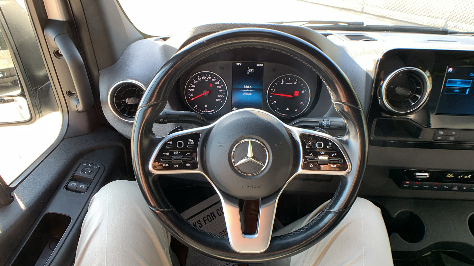 Used 2021 Mercedes-Benz Sprinter 2500 image 16