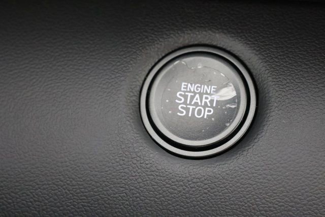 Used 2025 Hyundai Elantra Sport FWD image 16