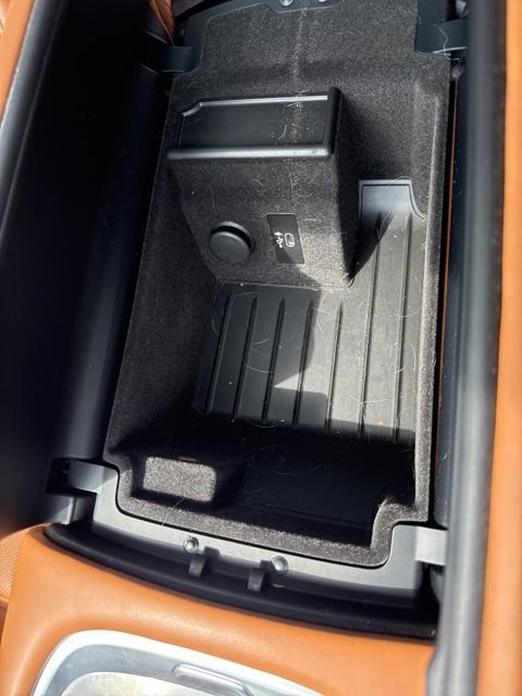 Used 2021 BMW 750i xDrive w/ M Sport Package image 26