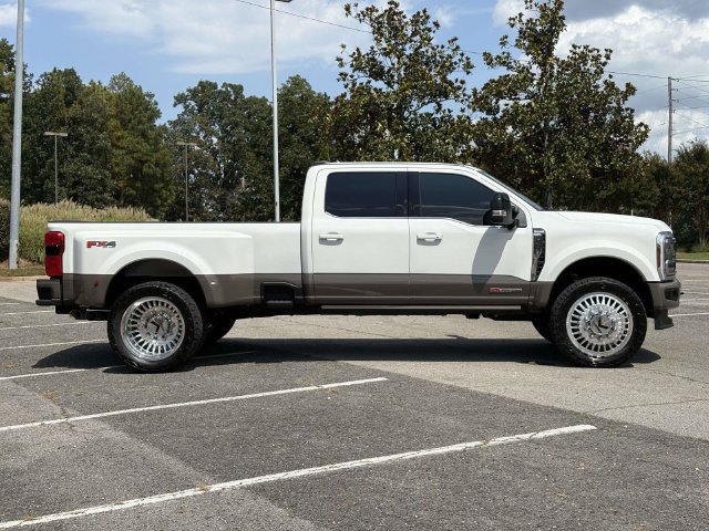 Used 2026 Ford F450 King Ranch w/ FX4 Off-Road Package AWD/4WD image 14