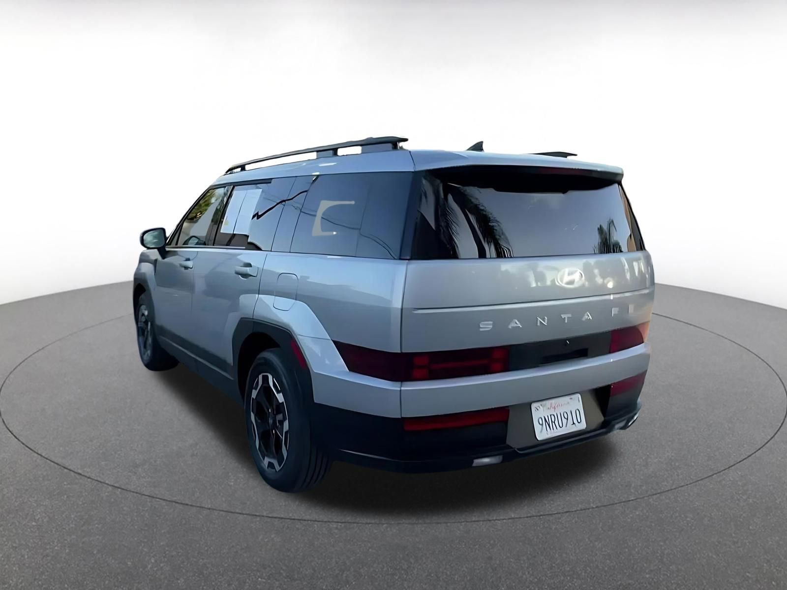 Used 2025 Hyundai Santa Fe SEL image 11